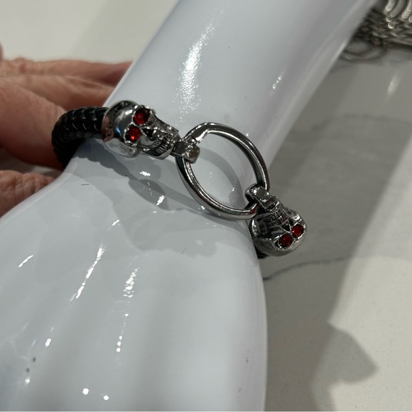GOTHIC RED EYED SKULL Rhinestone & Leather Bracelet - Picture 3 of 7